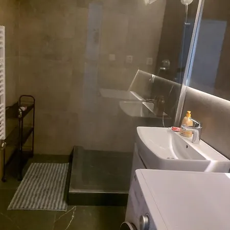 New Next To Old Town 公寓 科希策